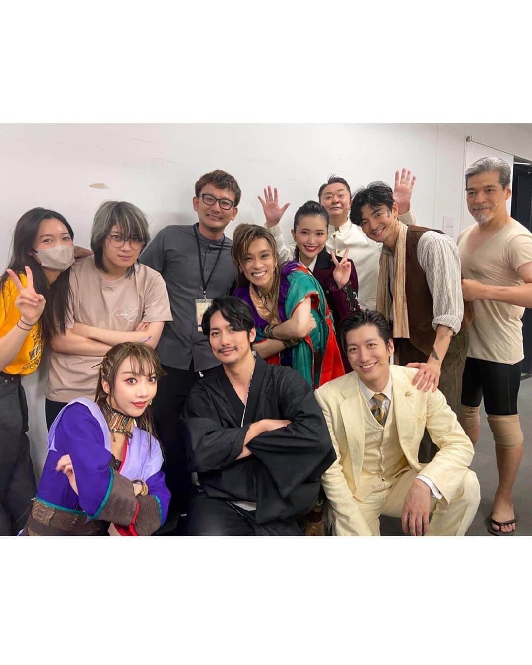 美弥るりかさんのインスタグラム写真 - (美弥るりかInstagram)「#ヴァグラント ありがとうございました🍑  これからは自分にマルをつけて 生きていきたいなと思える 作品に出会えて嬉しいです。  もっといろんな人と写真撮りたかったなぁ…🥲  皆さまにまた会える日まで 少しのんびりとしながら 充電しますね😉  熱い応援を ありがとうございました〜❤️‍🔥  #美弥るりか」9月20日 11時31分 - rurika_miya_official