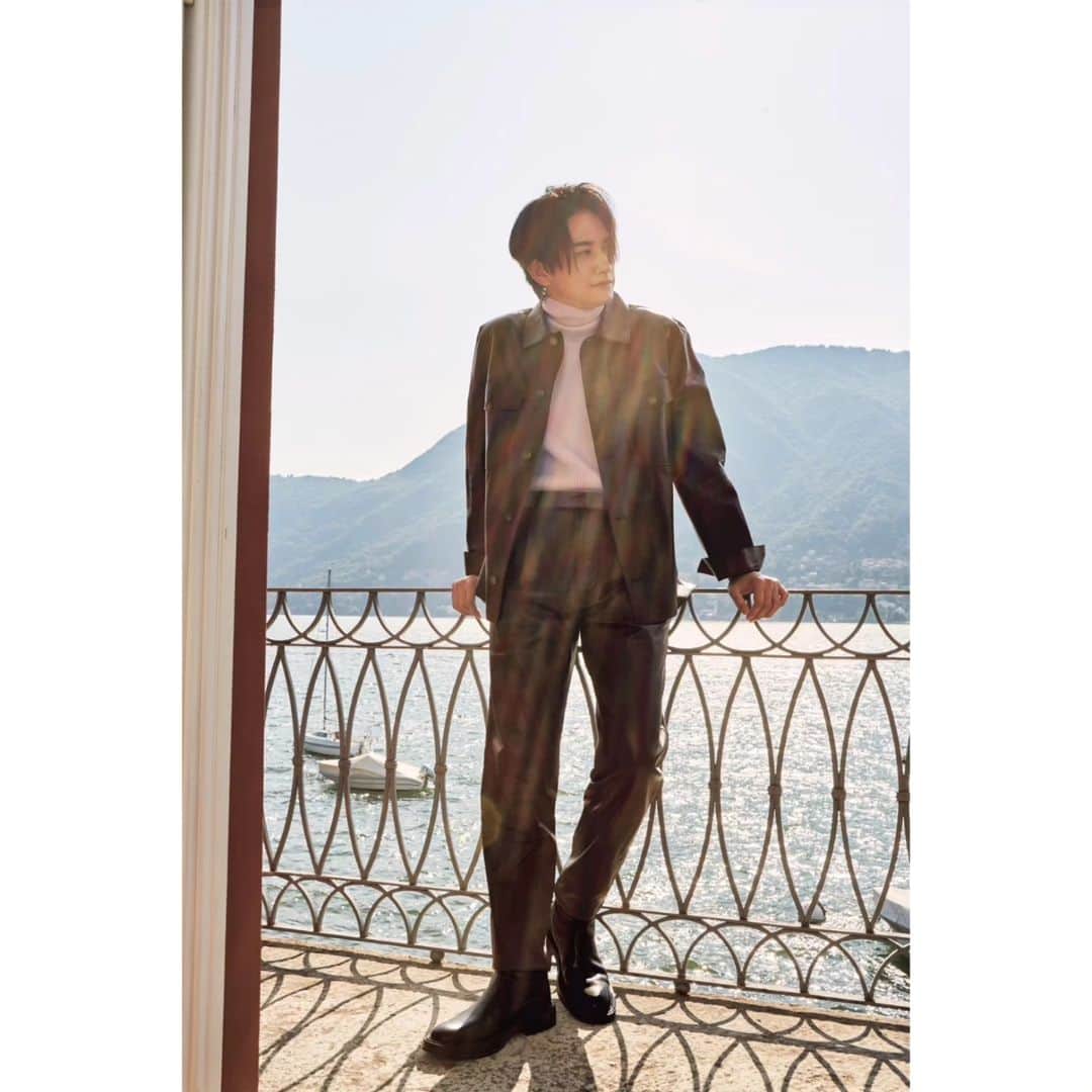 町田啓太のインスタグラム：「「MEN'S EX Autumn号」🇮🇹  Photograph  @tassilicalatroni  Styling  @stylist.eiji Hair & Make-up   #KOHEY  @mens_ex  @tods」