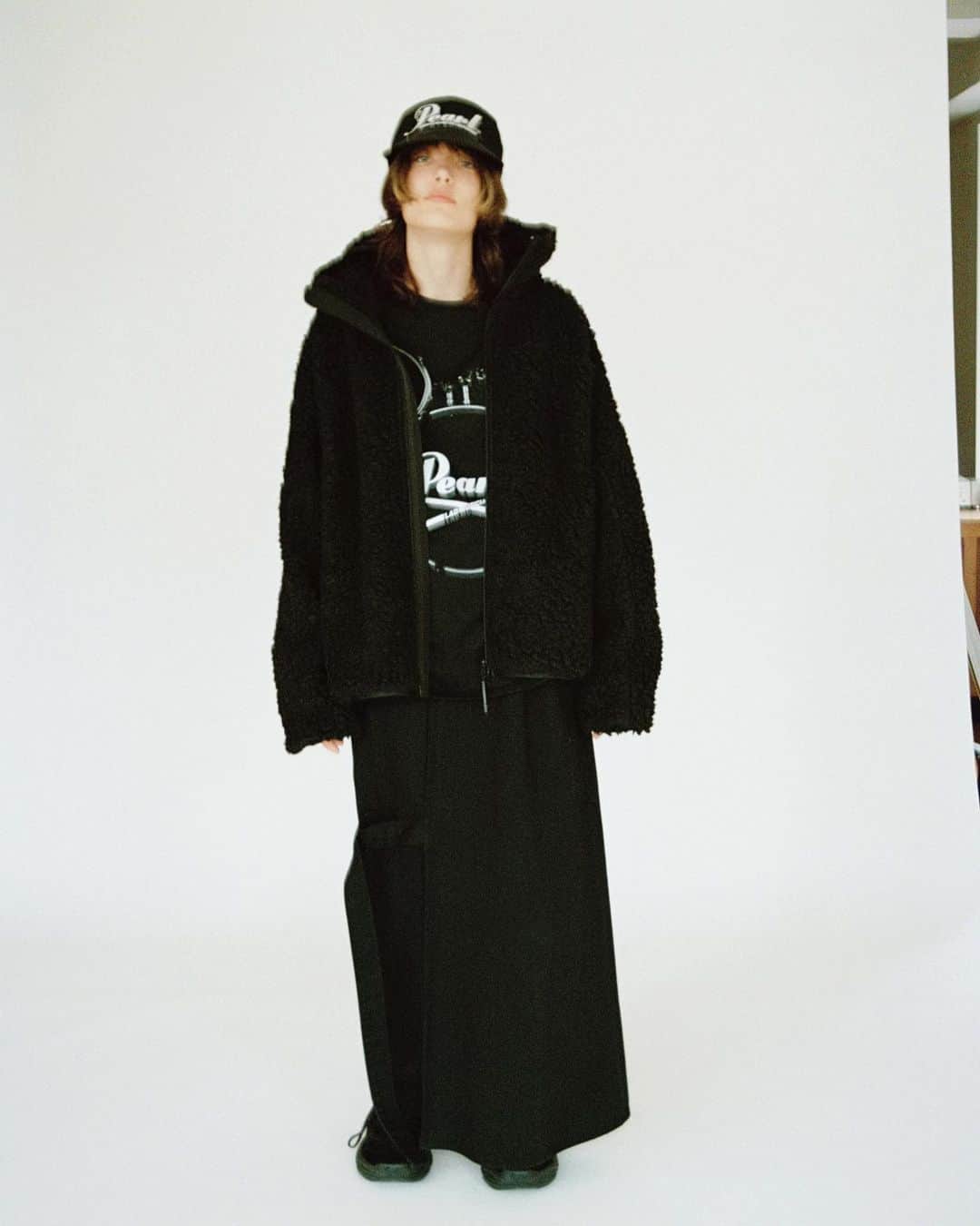 のインスタグラム：「2023 AUTUNM  WINTTER COLLECTION   "  SLINT “ ⁡ ⁡ ⁡ ⁡ ⁡ ⁡ ⁡ ⁡ ⁡ ⁡ ⁡ ⁡ ⁡ ⁡ ⁡ ⁡ ⁡  ⁡ ⁡ ⁡ ⁡ ⁡ ⁡ ⁡ ⁡ ⁡ ⁡ ⁡ ⁡ ⁡ ⁡ ⁡ ⁡ ⁡ ⁡ ⁡ ⁡ ⁡ ⁡⁡#ladmusician #streetfashion  #streetstyle  #allblackoutfit  #blackoutfit  #blackfashion  #darkfashion  #ブラックコーデ  #オールブラック  #オールブラックコーデ」