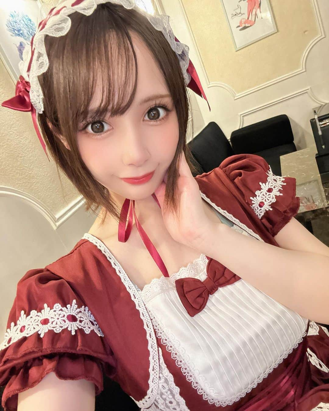 佳苗るかのインスタグラム：「アルエで可愛い衣装できました💗 カラーもあるよ❤️可愛い❤️ スカートがふわふわで見所です✨  会いに来てね😆💕  （@bar_arue）  新宿区歌舞伎町27-8 アタミビル2F cafe&bar ARUE TEL 03-6205-6611  18:30〜23:30営業  気軽に遊び来てね❤️  #コンカフェ #歌舞伎町 #キャバクラ #キャバ嬢 #コンカフェ嬢 #ガルバ #ガルバ嬢 #おたく #アニメおたく　#アイドルおたく #美少女 #美女 #新宿 #shinjyuku #japan #tokyo」