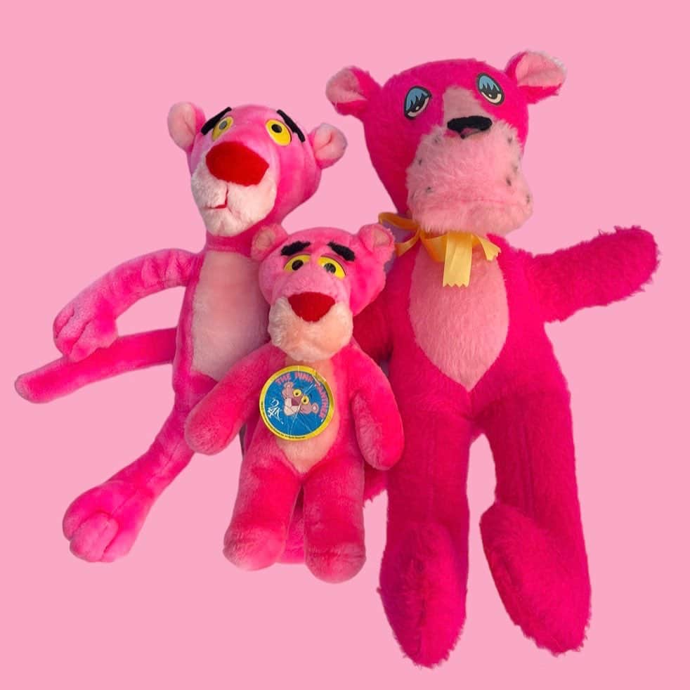 おもちゃやSPIRALのインスタグラム：「Vintage Pink Panther入荷しました🩷！  Bootlegの顔かわいくてオススメです✨」