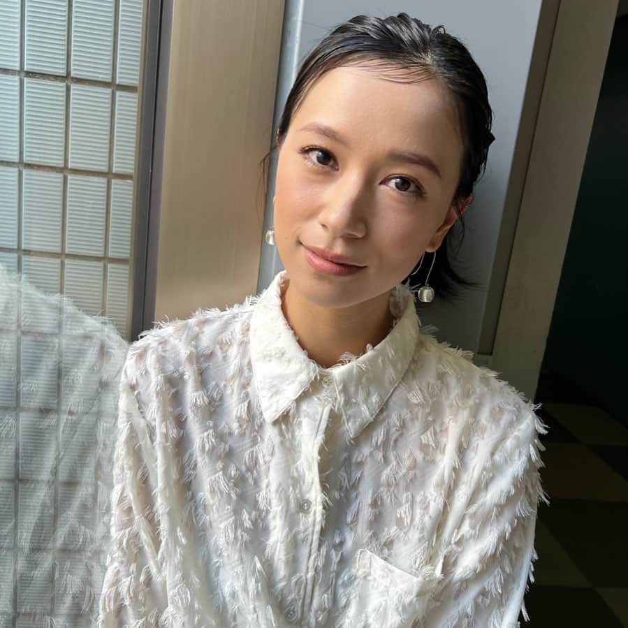 山口りさのインスタグラム：「@takahashiyu.official   ひるおび　📍tbs」