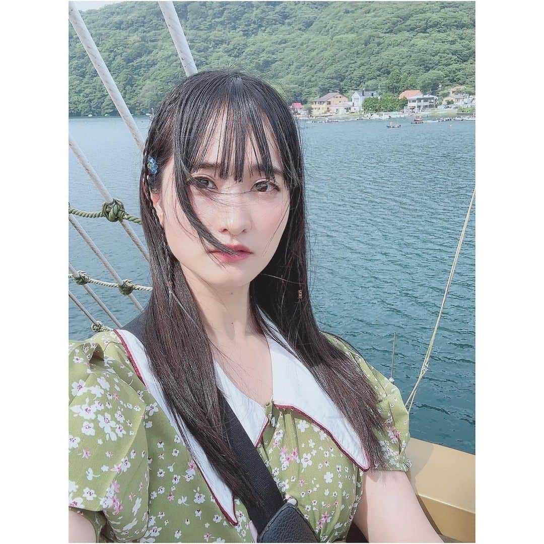 堀場美希さんのインスタグラム写真 - (堀場美希Instagram)「💙💙💙 今年の夏はいろんなところにお出かけしたけど全然インスタに乗せてなかったので、もう秋だけどいっぱいあげていくよー( ´ ▽ ` )☀️  まずは大人の修学旅行と題して、声優仲間と箱根に行ってきました〜！ 楽しかったなぁ。。(*´-`)  まさに大人！な旅で…！ みんな来る日も帰る日も好きな時に来て帰ってで、わたしも途中参加だったけど、なんだか大人〜✨って思ったよね😎  #箱根 #BBQ #sunsand #icecream #バターサンド #遊覧船 #芦ノ湖 #紫陽花 #芦ノ湖キャンプ #彫刻の森美術館 #箱根芦ノ湖遊覧船  #大人の修学旅行 #強羅温泉 #姫カット #夏の思い出 #summer」9月20日 12時50分 - miki_horiba212