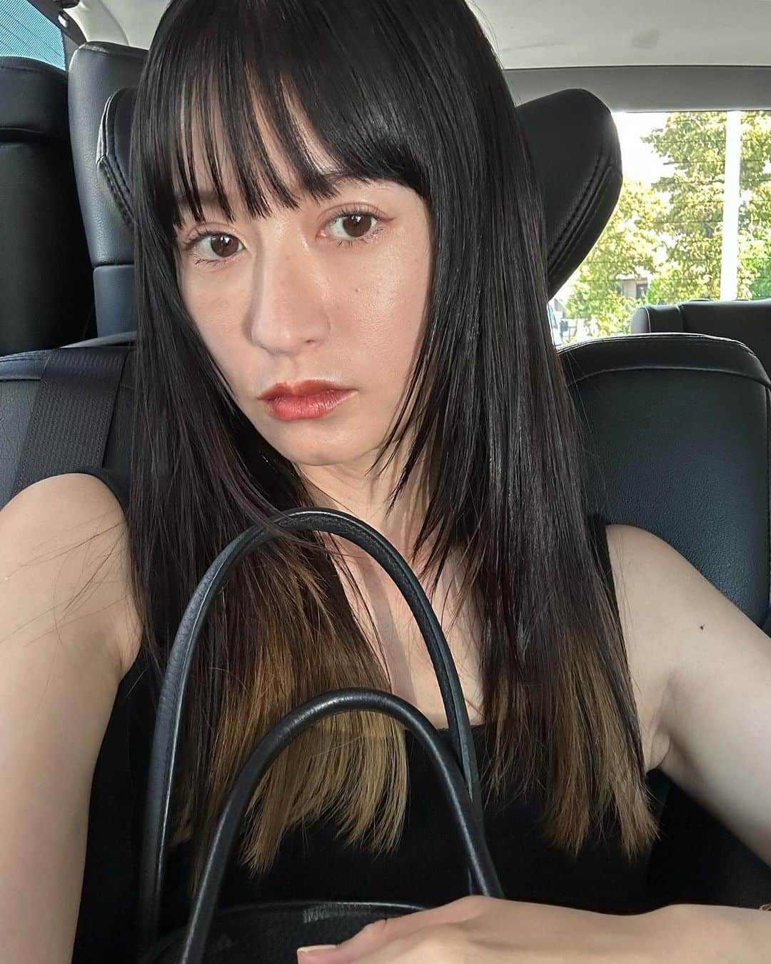 松本恵奈のインスタグラム：「久々の自撮りです◯ 今から証明写真撮りに行ってきます📷 撮影ないけど頑張って化粧しました。笑 可愛く撮れますように。  なんでもない独り言でした😂」