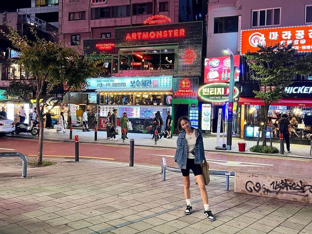 三輪麻未のインスタグラム：「2 days🇰🇷  夜の街なんて何年ぶりだろう..  #韓国#한국」