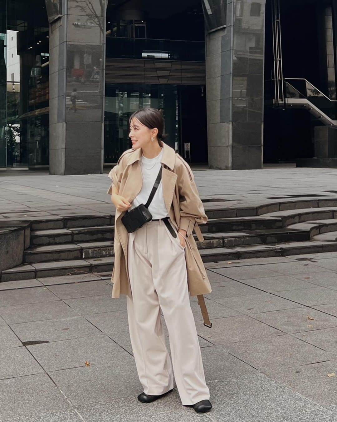 ETRÉ TOKYO ストアさんのインスタグラム写真 - (ETRÉ TOKYO ストアInstagram)「@etretokyo  【 Aquascutum × ETRÉ TOKYO 】 ⁡  ㅤㅤㅤAquascutum × ETRÉ TOKYO フーディトレンチコート S.M size ¥176,000(tax in)  ㅤㅤ ⁡- - - - - - - - - - - - - - - - - - - - - - - - - - - -  商品詳細はTOPページURLよりチェック🔍 ›› @etretokyo_store  ㅤㅤㅤ スタッフコーディネートも毎日更新中【 #etretokyo_staff_ootd 】をフォロー🐿️  TOPページの"フォロー中"から 気になるスタッフのアカウントをフォロー🤝  - - - - - - - - - - - - - - - - - - - - - - - - - - - - ⁡  ㅤㅤㅤ 【INFORMATION】 ⁡ ⁡ ETRÉ TOKYOでは 復刻アイテムの予約会を開催いたします。  -開催期間-  ◼️LUMINE SHINJUKU 9/21(thu) - 9/27(wed)  ※予約受注会となります。 新宿店にてサンプルのご用意もございますので ご試着も可能です。 予約枠に上限がございます。  ※予約商品の画像はサンプルで撮影しております。 実際の製品とは仕様や素材、サイズや色味等が多少異なる場合がございます。  ※お電話でのご予約はできかねます。  ※ご予約後のキャンセルは致しかねます。 お支払いは後払いになります。  ※混雑時には入場制限及び試着点数 の制限を設けさせて頂きます。 また、混雑時にはお電話がつながりにくい 可能性がございます。  予めご了承ください。 ⁡ ⁡ ご理解、ご協力を賜りますよう 心よりお願い申し上げます。 ⁡ ⁡ ㅤㅤㅤ 【LUMINE SHINJUKU STORE】 ETRÉ TOKYO ルミネ新宿2店 TEL：03-5989-0979 ー営業時間ー (平日、土日祝)11:00-21:00  ⁡ #etretokyo #etre  #fashion #etretokyoshinjuku #2023etre #etretokyo_staff_ootd #2023aw #受注会 #先行予約 #プレオーダー #スタッフコーディネート #スタッフスナップ #トレンチコートコーデ #秋コート  ㅤ  ⁡  ⁡ ㅤㅤㅤ」9月20日 14時21分 - etretokyo_store