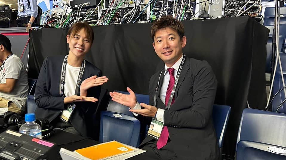 迫田さおりのインスタグラム：「・ パリ五輪予選/ワールドカップバレーボール大会女子 4日目‼︎ ・ 初日からCSの方でも海外戦や日本戦を解説させていただいています。 1日目 ベルギーvsブルガリア 実況谷岡慎一アナウンサー 日本vsペルー  黒瀬翔生アナウンサー 3日目 ブラジルvsブルガリア 今湊敬樹アナウンサー 4日目 ベルギーvsペルー 田淵裕章アナウンサー ・ 実況アナウンサーの皆さんありがとうございます🙇‍♀️ ・ 今日は日本vsブルガリアです‼︎ 3連勝の勢いで頑張ってもらいたいです‼︎ 私は会場の特設スタジオから応援します‼︎ ・ ぜひ引き続き応援よろしくお願いします‼︎ フジテレビ19:00から生中継です🇯🇵」