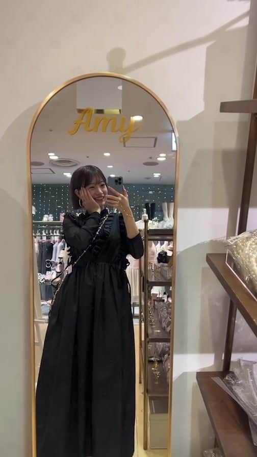 のインスタグラム：「オープン前に店内からインスタライブ！ いよいよ本日から1週間POP UP STOREオープンします◎お待ちしています🥂🫶🏻✨ @amy_official___」