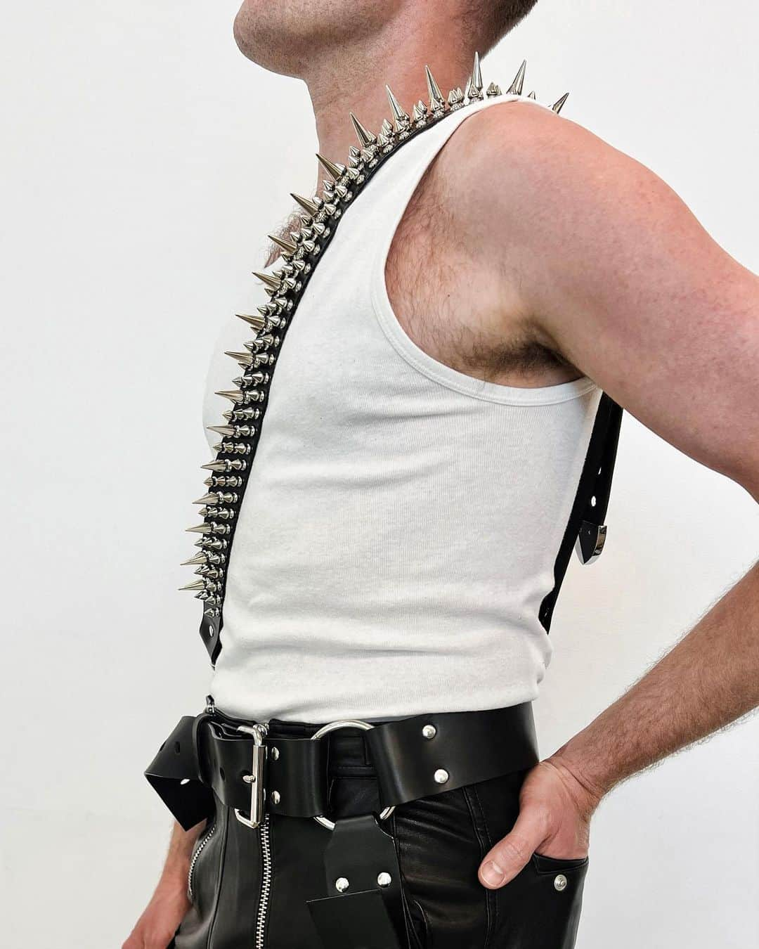 ZANA BAYNEのインスタグラム：「Make your own rules. Tyler is wearing the Dantas Harness upside down with the Spiked & Loaded Shoulder Strap clipped cross body ⛓️」