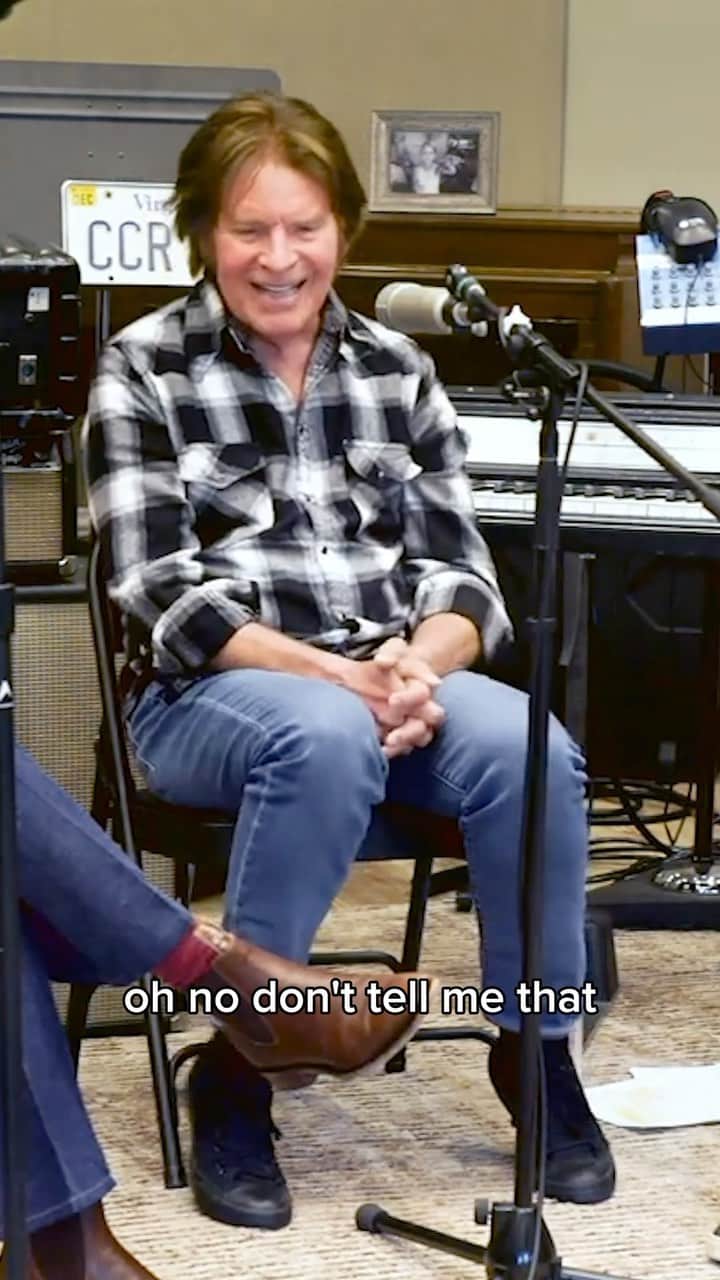 ジョン・フォガティのインスタグラム：「Three years ago, John made an appearance on @siriusxm! Here he is sharing the story behind selling his 1960 Les Paul guitar 🎸 @shanefogerty @tylerfogerty @heartyhar」