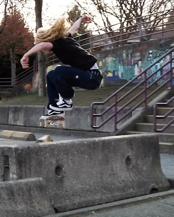 のインスタグラム：「Lil taste of Tubsy aka @UnaFarrar as seen in Keepsake by @ShariWhite. Give the vid another watch on the @ThrasherMag YouTube or hit our story for the link.」
