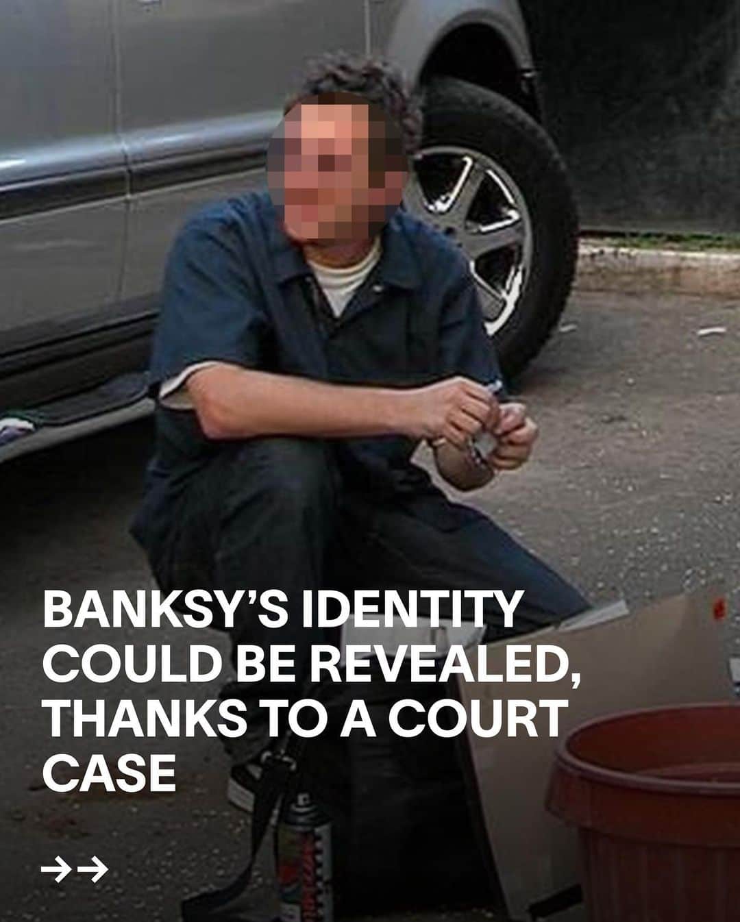 VICEのインスタグラム：「Former rave organizer Andrew Gallagher, who's made a load of money merchandising Banksy's artwork, has launched a defamation case against Banksy's company, Pest Control Limited.   The codefendant in that legal action is 53-year-old Robin Gunningham, the man supposedly pictured in the photograph above.」