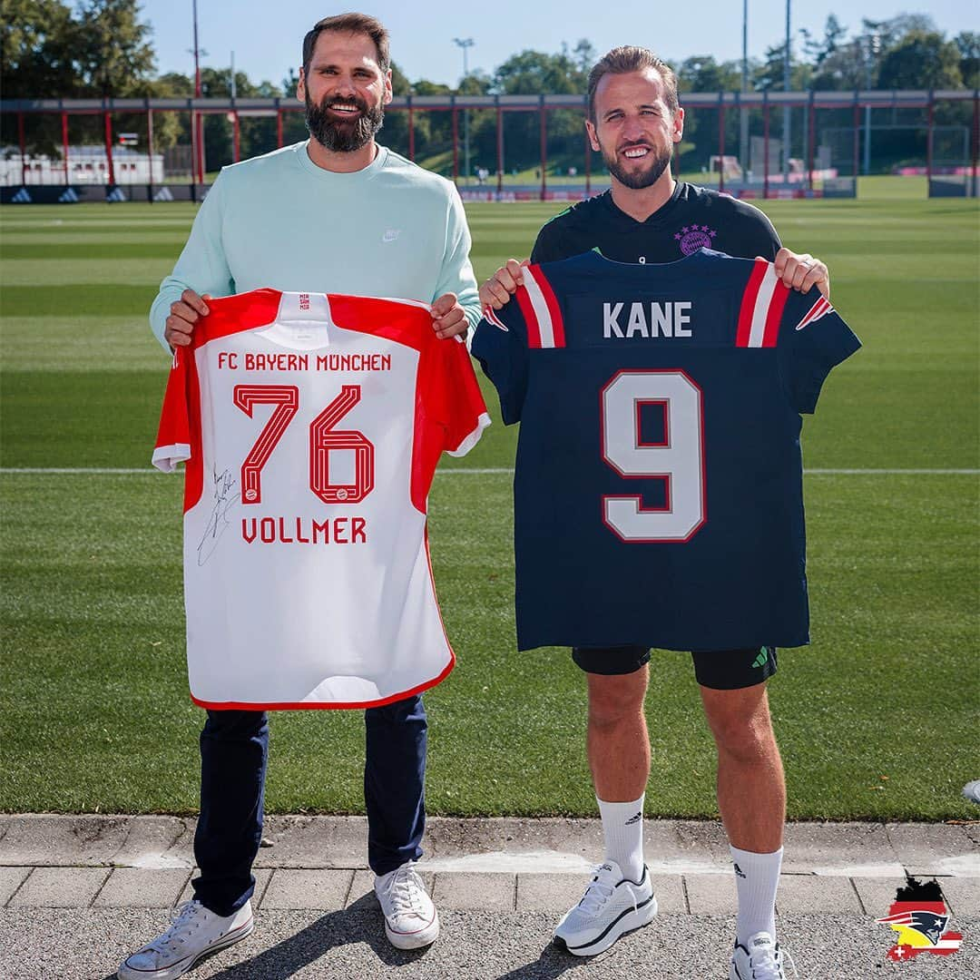 ハリー・ケインのインスタグラム：「@sebastianvollmer welcomes Bayern Munich striker and longtime Patriots fan @harrykane to Germany. Willkommen in Deutschland, Harry!」