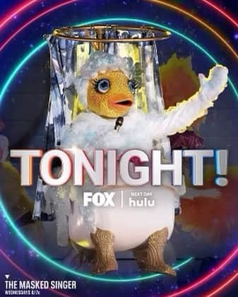 アンソニー・アンダーソンのインスタグラム：「🏈Tune in to #TheMaskedSinger TONIGHT at 8/7c on Fox for @NFL Night! #RubberDucky here wishing the best of luck to Diver, Gazelle, and Cow!」