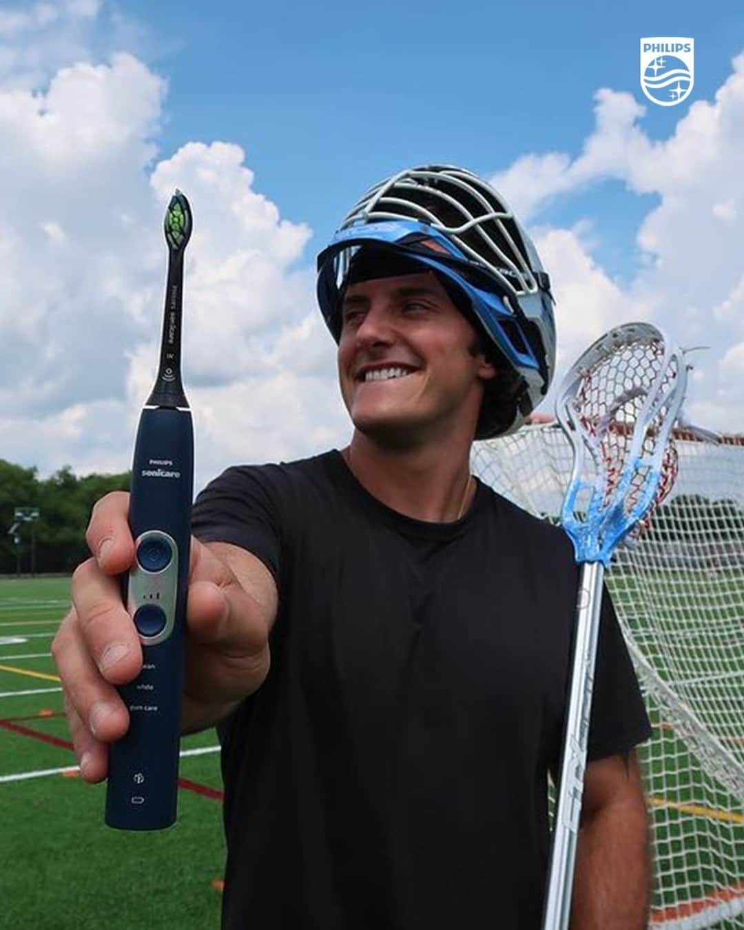 Philips Sonicareのインスタグラム：「“My secret’s out… #PhilipsSonicare ProtectiveClean 6100 is what keeps my teeth white on and off the field! Whether I’m at home or on the road, this guy is a major part of my oral hygiene routine. I put the brush in “White Mode” and automatically the 2-minute timer starts as it goes to work gently brushing my teeth. When I start my day with Philips Sonicare, I can step onto the field looking and feeling my best!”  📸 @marcusholman1」