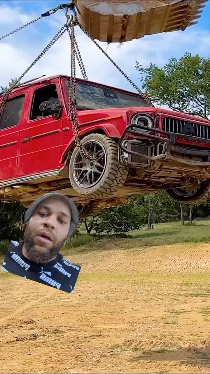 CarsWithoutLimitsのインスタグラム：「Loved @whistlindiesel’s latest G63 AMG durability test! 🔥🚗💨 #YouTuber #G63AMG #DurabilityTest @shaw416 @mercedesbenzcanada」
