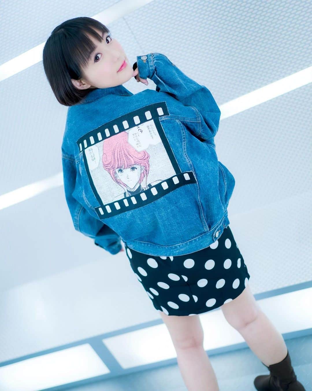 のインスタグラム：「I love manga... it's such a wonderful amalgamation of pictures and words🩵  電影少女ジャケット見つけて即買い！桂正和先生の画は、女の子の表情や肌の質感が良いよね‥」