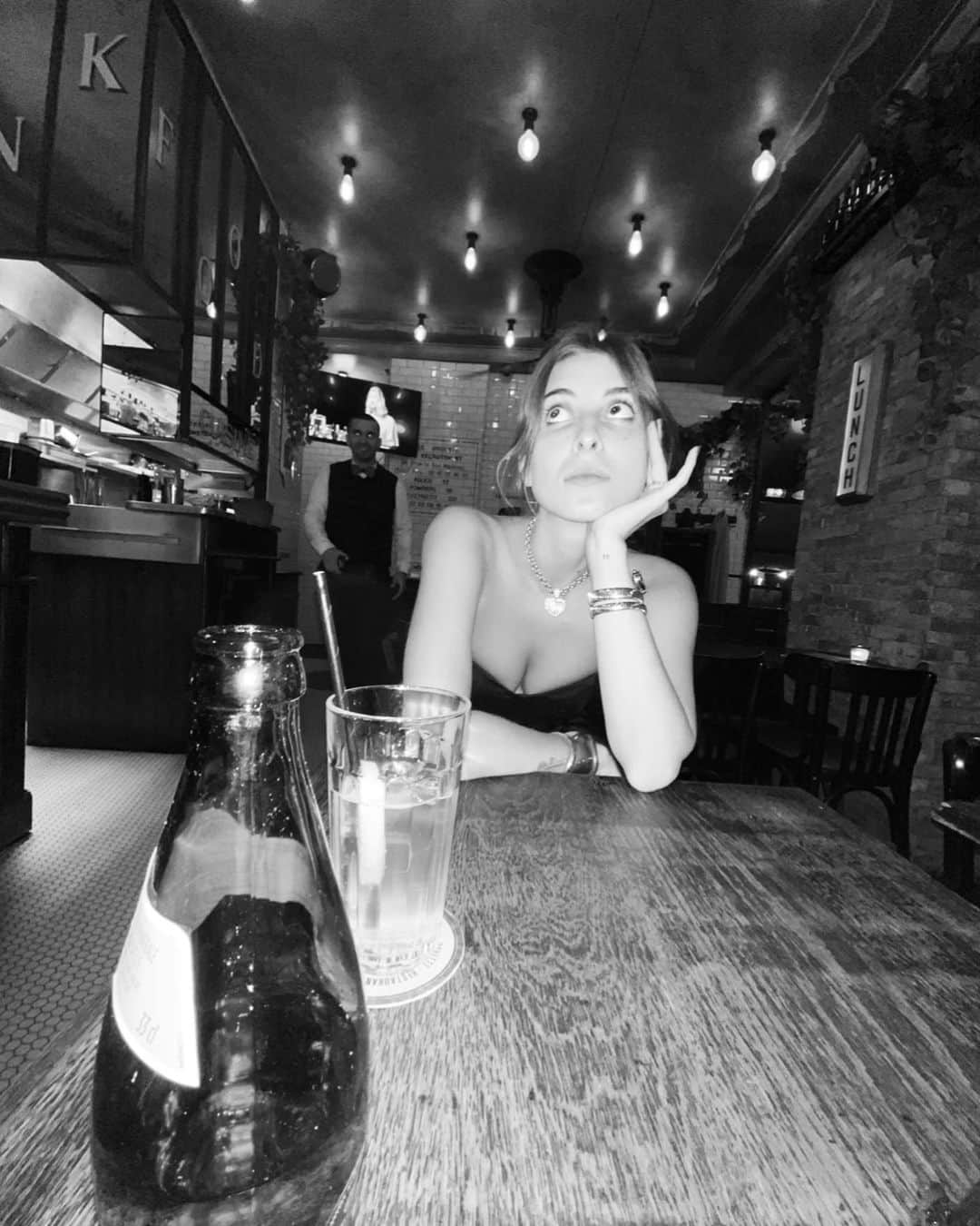 オリヴィエ・ザームのインスタグラム：「End of the night @svitasobol」
