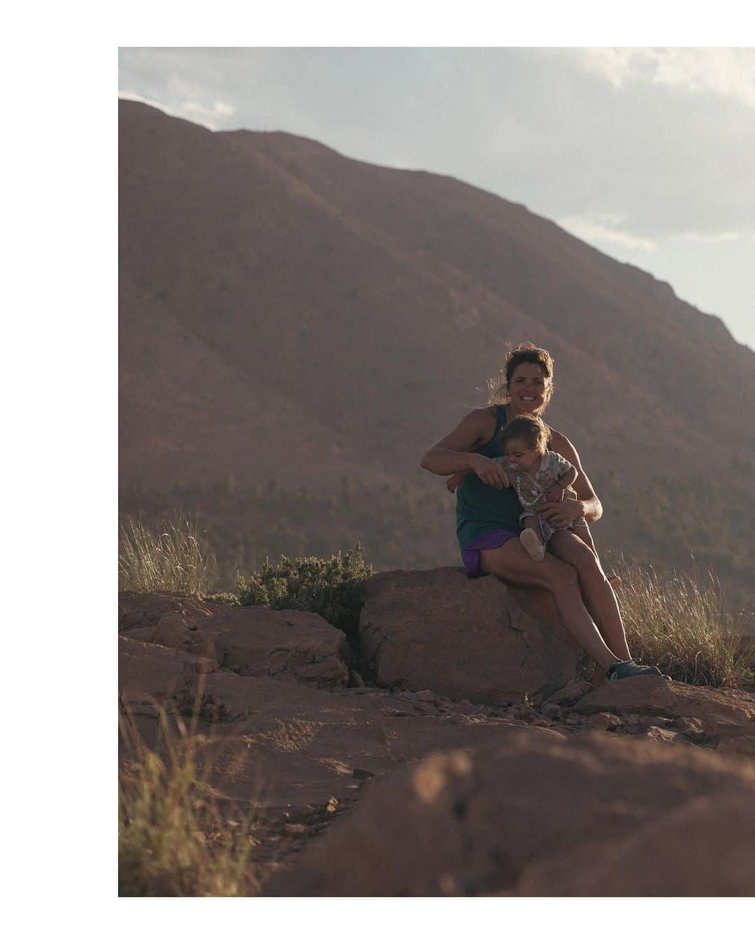 ニナ・カプレツさんのインスタグラム写真 - (ニナ・カプレツInstagram)「No Wasted Days  Arc’teryx is celebrating uncommon journeys into the mountains; all kind of different paths, because we’re all different. For me, taking my family outdoors and sharing my love for nature is what fulfills me. If you love and respect nature, you love and respect yourself and others.   We’re 3 months in Morocco and we spend every single day outdoors. And every day we share it with people from a different culture, with a different colour of skin and a different language. In challah, we don’t wast a single day 🥰  #nowasteddays #arcteryx @arcteryx   📸 @jeremy_bernard_photography」10月5日 7時34分 - ninacaprez