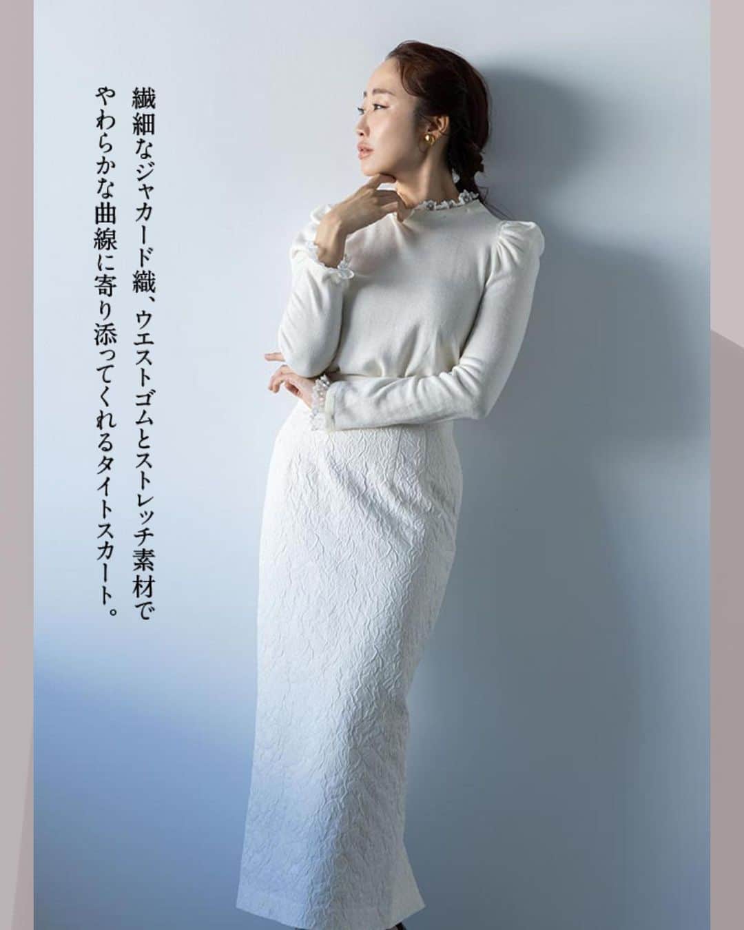 神崎恵さんのインスタグラム写真 - (神崎恵Instagram)「・　  10月4日、スタートしました。 @rope_jp × @masaco_teranishi  × @megumi_kanzaki  トリプルコラボ　コレクション。 今回のテーマはブラックフォーマル。 様々なシーンで着ることができるワンピースやジャケットをはじめ、デニムやパンツと合わせてもかわいいニット、纏うだけで体がキレイに見えるスカート、１枚で美しさが完成するコート。 全て、体と、肌を美しく見せる仕上がりです。 昨晩のライブではひとつひとつ細かくご紹介しています。 アーカイブは　@rope_jp へ▶️ 22日には、京都高島屋でトークショーも予定しております。 お会いできるのが今からとても楽しみです。 ぜひ、遊びにいたしてください。」10月5日 8時07分 - megumi_kanzaki
