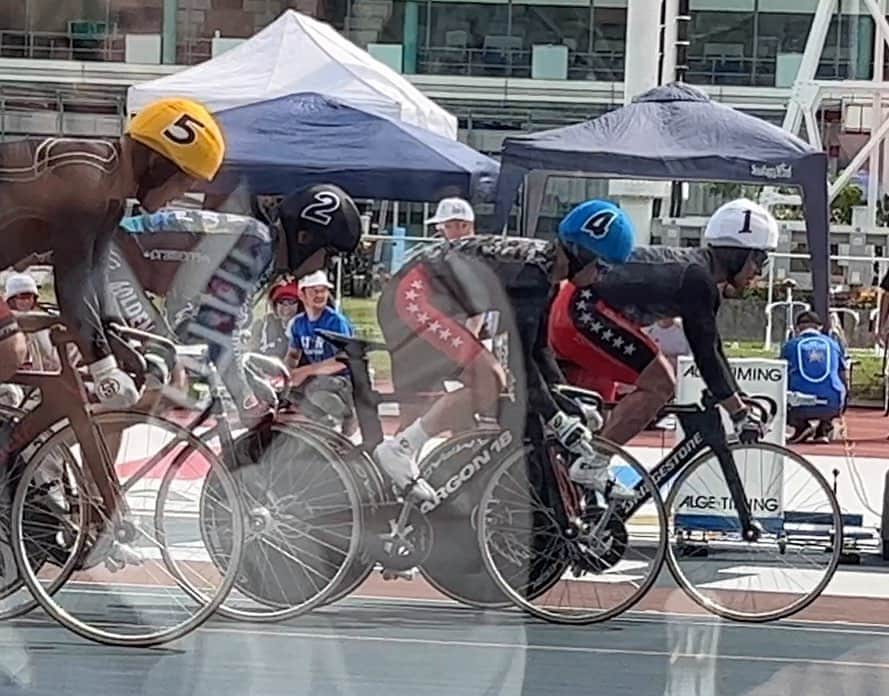 峰さやかさんのインスタグラム写真 - (峰さやかInstagram)「. 2023.10.3Tue  KAWASAKI KEIRIN 南関東 地区プロを観に川崎競輪にいって来ました🫧 . . 競輪以外の自転車競技を生で観るのも 川崎競輪でレースを観られるのも初めてで 嬉しさとどきどきでした🫧 . . . #川崎競輪 #地区プロ #南関東 #競輪 #自転車競技 #神奈川 #南関 #競輪 #競輪予想 #競輪好きな人と繋がりたい #競輪女子 #ケイリン #keirin #경륜　#velodrome #bicyclerace #bicycle #競輪場 #郡司浩平 #青野将大  #ootd #私服 #私服コーデ #作品撮り #ポートレート #japanesegirl #asiangirl #写真好きな人と繋がりたい #写真撮ってる人と繋がりたい #被写体」10月5日 8時24分 - saya_officialxx