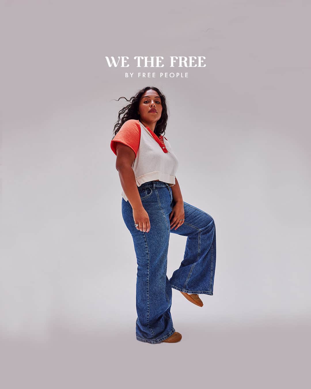 freepeopleのインスタグラム：「3 ways to wear the We The Free Wallflower Flare Jeans. Link in bio to explore the entire FP Denim Style Guide.」