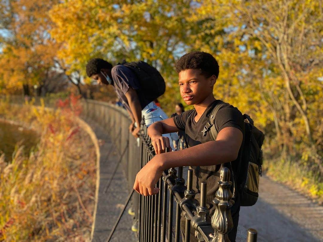 Stumptown Coffee Roastersのインスタグラム：「As the school year gets underway, we recognize that many students face barriers in reaching their goals. That’s why we’ve partnered with @communityofunity in NYC, through our friends at @getbeam to help fund college books and supplies for first-generation students.   Every time you opt to contribute 1% of your purchase on our website to one of our partner organizations with Beam, we get closer to reaching one of our funding goals. To date, on behalf of Community of Unity, we've been able to fund one semester of books and supplies to five students three different times, and we're 92% of the way towards achieving this goal again.   So it’s go-time. TODAY ONLY, when you make a purchase and choose to support Community of Unity through Beam, we’ll contribute 5% of your purchase! ✏️📚❤️」