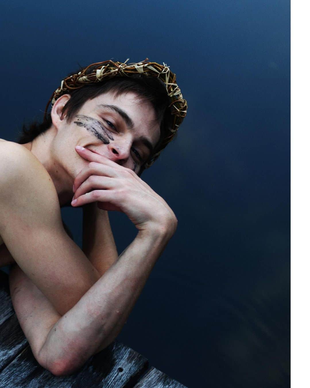 コーリー・フォーゲルマニスさんのインスタグラム写真 - (コーリー・フォーゲルマニスInstagram)「A trip to the pond. One of our favourite young actors Corey Fogelmanis @coreyfogelmanis returns to Behind The Blinds in a new cover story from the upcoming FANTASY issue, out next month. Taking a journey upstate with photographer (and close friend) Hadar Pitchon @hadar_pitchon , Corey plays with his wild side in some of this season’s strongest looks. _ You can see the whole story in our new FW23 FANTASY issue, out in mid-October.  Pre-order it now at the link in bio. _ Corey is captured by Hadar Pitchon @hadar_pitchon ❤️ Fashion by @michaelandrewstylist  _ This shoot was made before the starting of SAG-AFTRA strike. _ #BehindTheBlindsMagazine #CoreyFogelmanis  #FantasyIssue #BTB15」9月21日 1時00分 - coreyfogelmanis