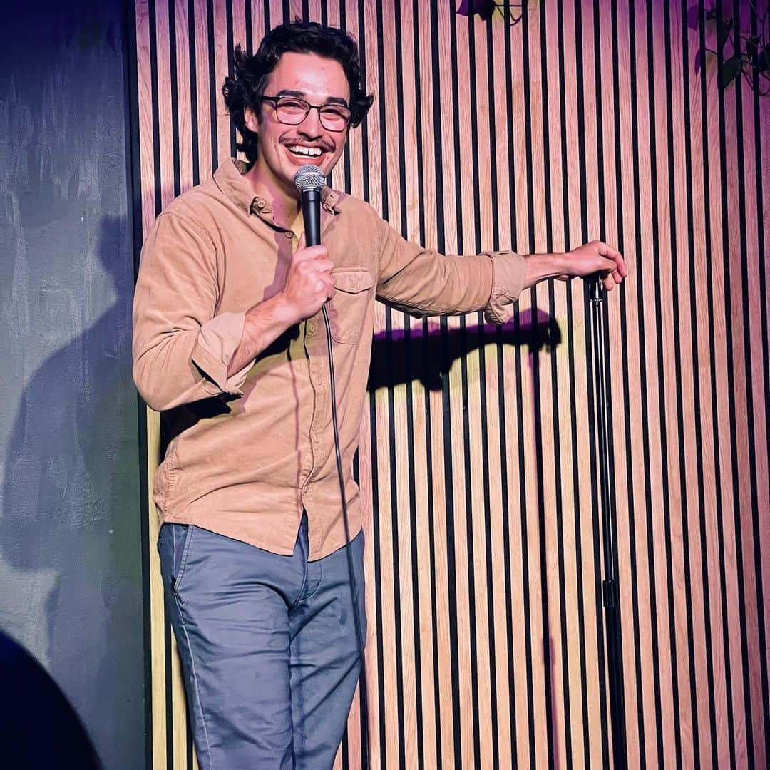 ジョーイ・ブラッグさんのインスタグラム写真 - (ジョーイ・ブラッグInstagram)「Joey Bragg (ABC, Disney) hosts his favorite funny friends for a night of commiserating about being in the industry, with a portion of tickets benefiting the WGA and SAG/AFTRA workers currently on strike!   FEATURING:  🎭 Laurie Kilmartin @anylaurie16  🎭 Jackie Kashian @jackiekashian  🎭 Danny Jolles @DannyJolles 🎭 Macey Isaacs@maceyisaacs  🎭 Fumi Abe @thefumiabe  🗓️  Sept 28, 2023  ⏰  8:00 PM  📍 @crowcomedy 🚗  FREE PARKING in our home @bergamotsantamonica Ⓜ️  Located directly at the 26th Street/Bergamot Station Metro Stop 🛑  24/7 security guard on site 🎟 Ticket Links in Bio or at CrowComedy.com   #standup #entertainmentindustrysecrets #entertainmentindustryadvice #comedians #crowdwork #comediansofinstagram #comedyvideos #standupcomedyshows #standupcomedy #liveentertainment #seesantamonica #santamonica #losangeles #thingstodo #thingstodoinlosangeles #thingstodoinsantamonica #shoplocal #smallbusiness #smallbusinessowner #womanowned」9月21日 1時19分 - joeybragg