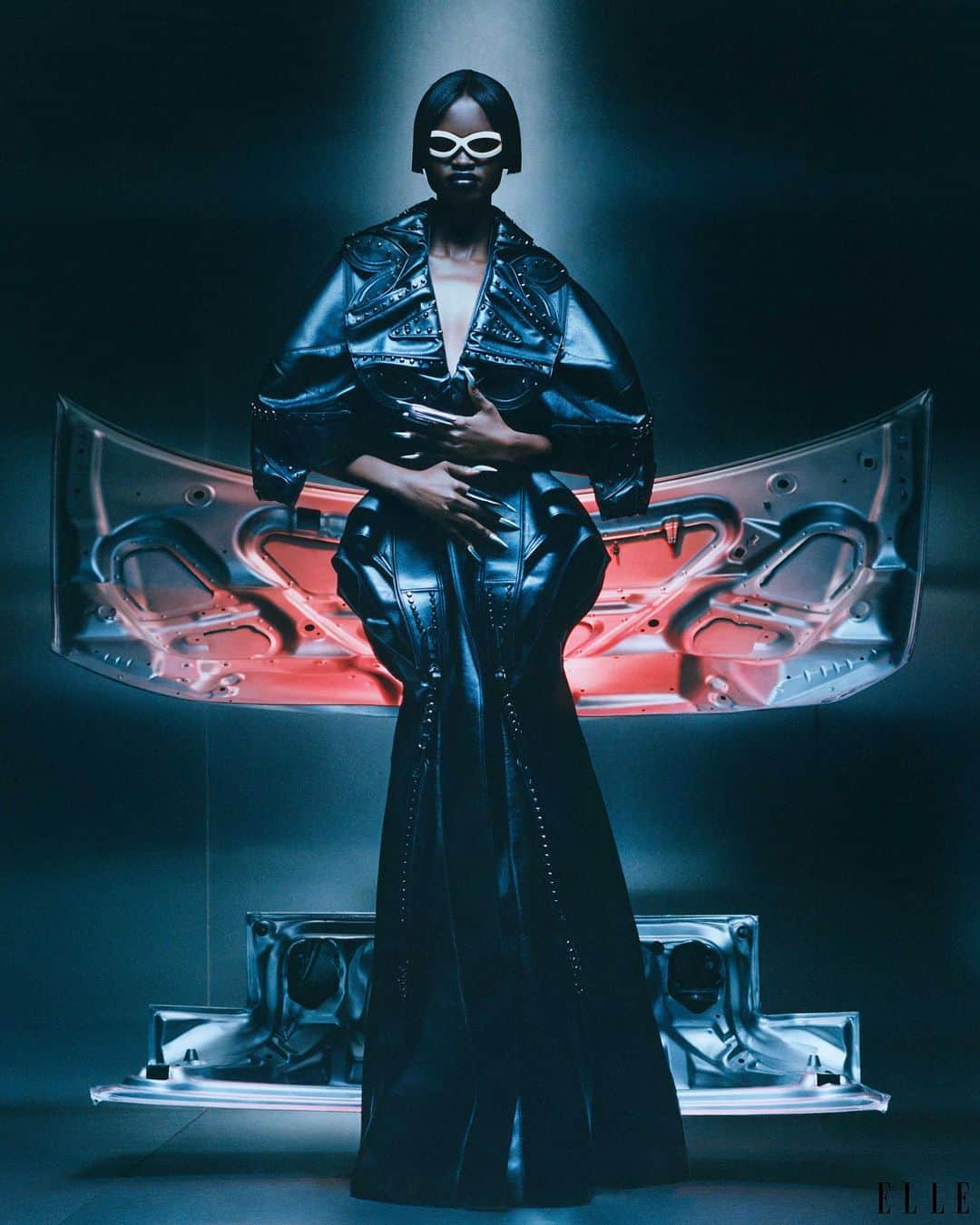 ELLE Magazineのインスタグラム：「From ELLE's September issue: Futuristic looks give femininity a new edge.   ELLE: @elleusa Editor-in-chief: Nina Garcia @ninagarcia Photographer: Scandebergs @scandebergs Stylist: Patti Wilson @patti_wilson Hair: Evanie Frausto for Bumble and Bumble @evaniefrausto @bumbleandbumble Makeup: Yumi Lee for Chanel Beauty @yumilee_mua @chanel.beauty  Manicure: Honey at Exposure NY @honeynailz @exposureny Casting: Bert Martirosyan @bertmartirosyan Models: Diana Achan at Fusion Models and Margo Whitely at New York Models @achan_diana @FusionModelsNYC @margo.whitley @newyorkmodels  Set Design: Griffin Stoddard at Streeters @griffin.stoddard @streetersagency Production: Casey Murphy and Mary Goughnour at CLM @clmagency」