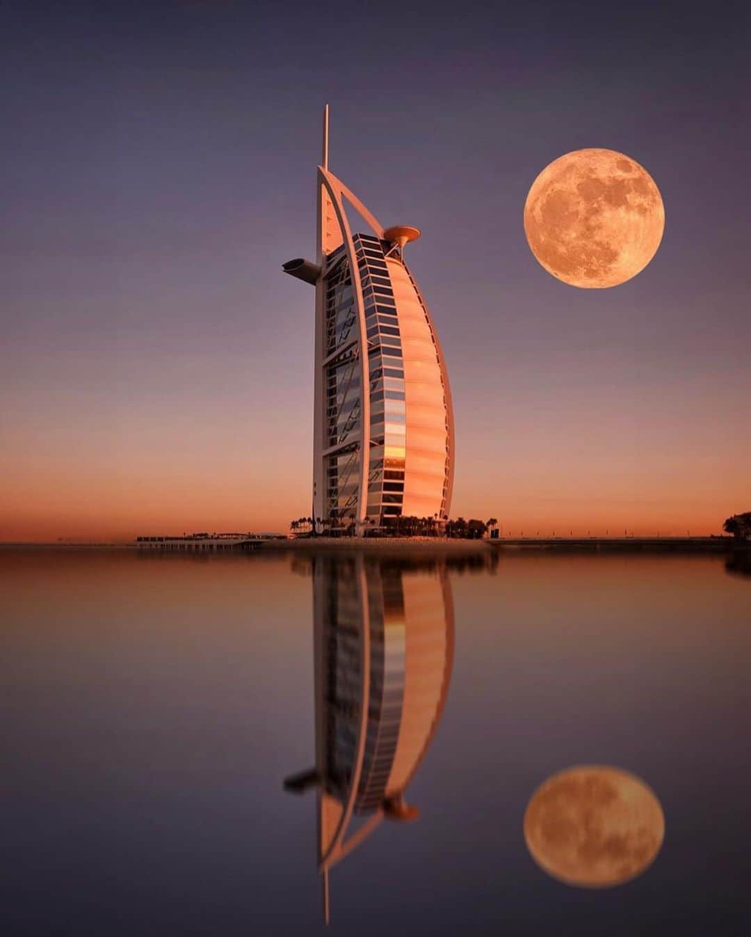 のインスタグラム：「#Dubai #دبي @ali.alnaqbi」
