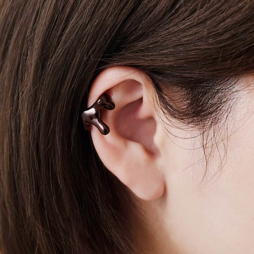 キューポットさんのインスタグラム写真 - (キューポットInstagram)「*⁠ 【EAR JEWELRY】~Ear Cuffs~ Unlock the magic of our Ear Cuff collection – the perfect accessory to express your individuality! Mix, match, and create your own unique ear party. Let your imagination run wild! 👂🌟⁠ ⁠ https://intl.q-pot.jp/collections/ear-cuffs⁠ ⁠ ⁠ #qpot #キューポット #sweetsaccessory #sweetslover #sweetstagram #madeinjapan #japanmade #japan #ootd ⁠ #jewellerylover #accessories #outfit #fashion #style #fashionjewelry #jewelrydesign #instajewelry #jewellery #shopping #fashionista #instafashion #handmade #jewelleryaddict  #jewelrygram #handmadejewelry #earcuff #earjewelry」9月20日 17時21分 - press_qpot_international