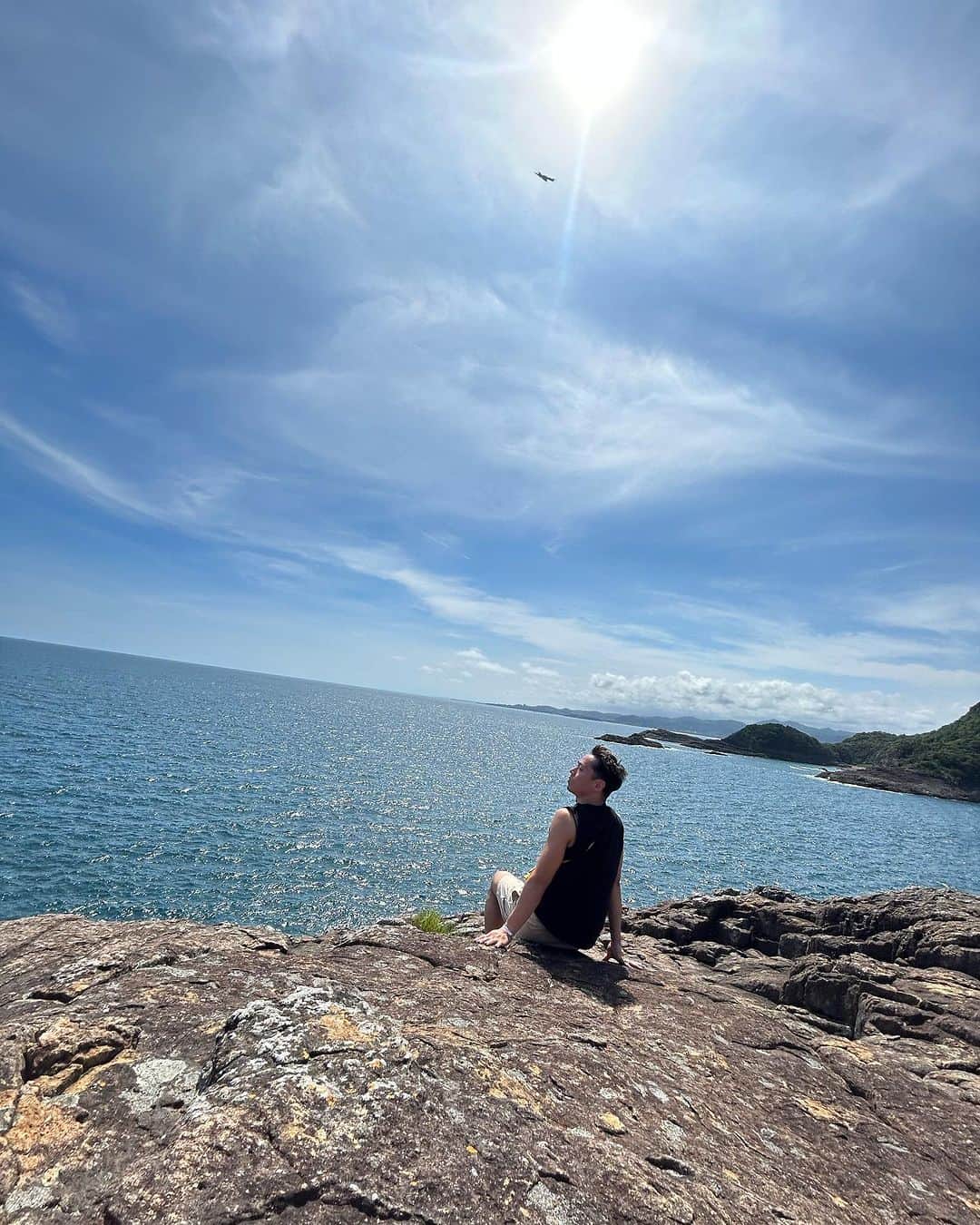 高橋大輔さんのインスタグラム写真 - (高橋大輔Instagram)「九州ノープラン旅行 願いが叶うクルスの海、サンポウ サンポウ気持ち良すぎてずっといれる。 クルスの海に願ってきました！ なにかをw  #宮崎 #願いが叶うクルスの海  #サンポウ」9月20日 17時13分 - d1sk_t