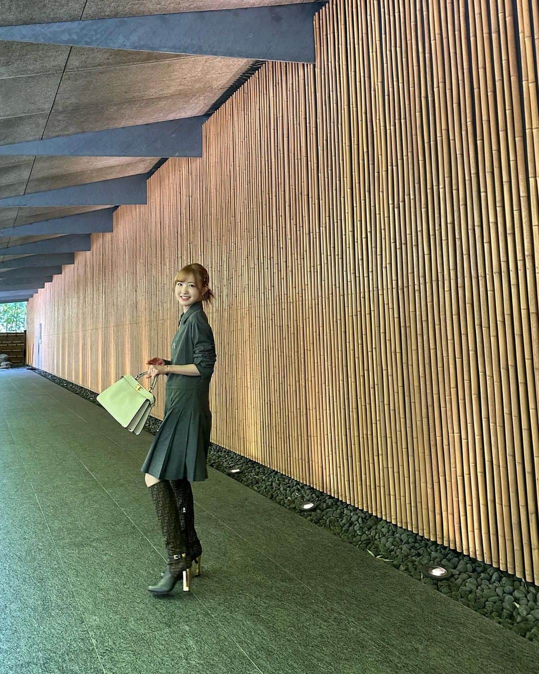本田仁美さんのインスタグラム写真 - (本田仁美Instagram)「.  FENDI SS24 Showが本日9月20日(水)21時からfendi.comでライブ配信されます🪄   2024年春夏アイテムがいち早く見られます🪡  とってもたのしみ☺︎  @fendi #FendiSS24 #PR」9月20日 17時17分 - 10_hitomi_06