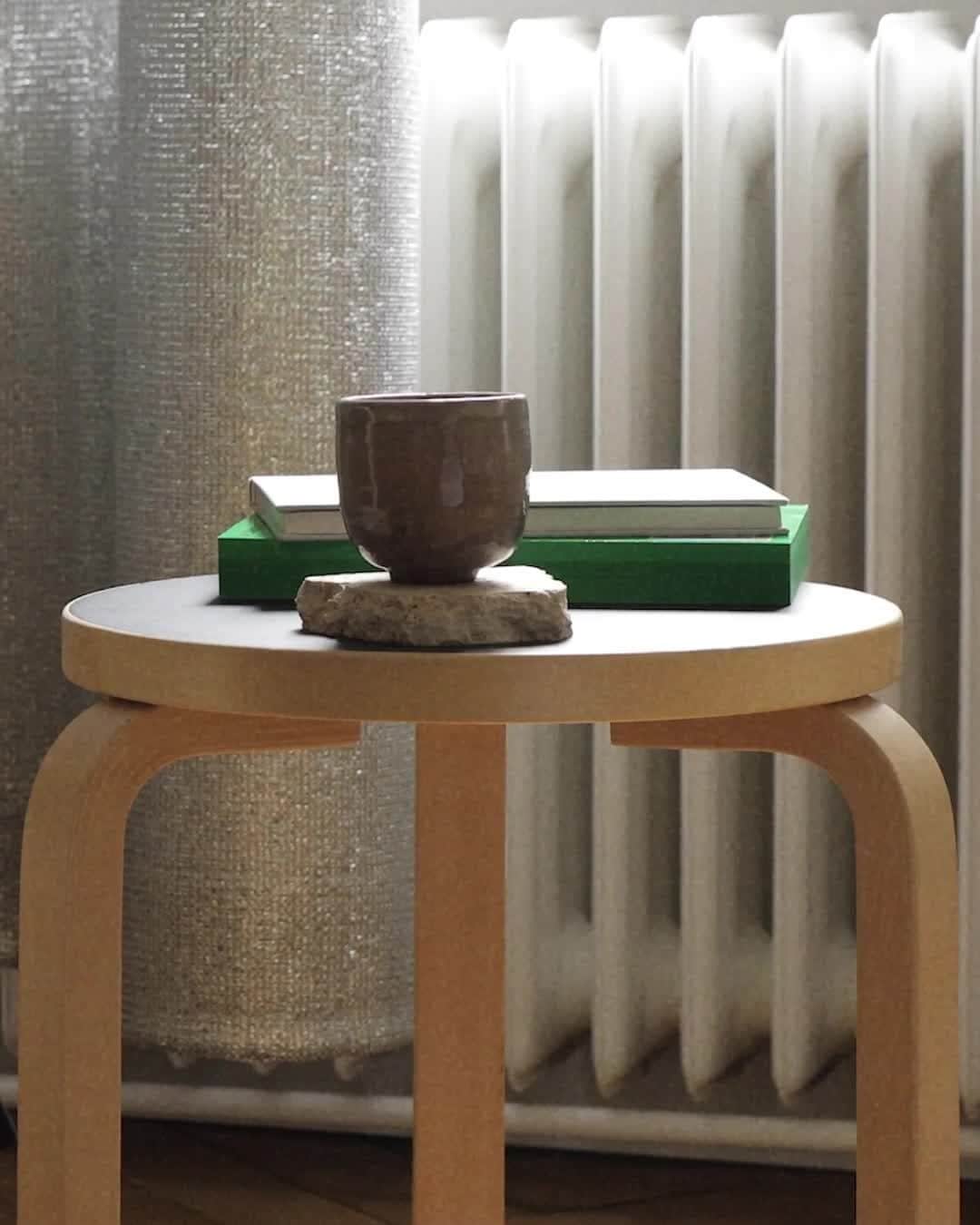 Artekのインスタグラム：「Stool 60: a companion for life.⁠ ⁠ We’re delighted to see Stool 60 being part of your lives and how much this humble stool means to you. The "Stool 60, a companion for life" giveaway is still open until September 29th. Make sure to join the celebration and win a Stool 60.⁠ ⁠ How to enter: ⁠ - Produce a piece of art, a photo or even a video that shows Stool 60 as your companion for life. ⁠ - Post it on Instagram and/or Facebook tagging @artekglobal and using the hashtag #90yearsofstool60⁠ ⁠ To learn more and for the T&C´s visit the link in bio. ⁠ ⁠ #90yearsofstool60」