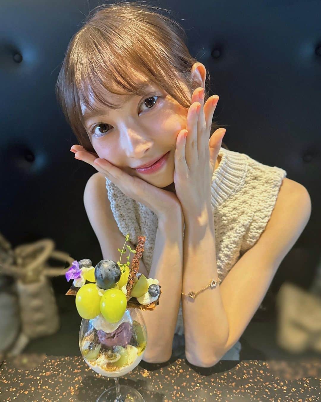 辻野かなみのインスタグラム：「❤︎  ⁡ 💎INITIAL Nakameguro🍇 ⁡ メンバーみんなで空き時間にカフェへ✨ ⁡ シャインマスカットのパフェ！ 色んな食感や味を楽しめて美味しすぎた🥰 ⁡ そして、プライベート初の全員でカラオケへ🎤笑 めっちゃ笑ったな😂 そのエピソードは、またどこかで！笑 ⁡ ⁡ #INITIALNakameguro #カフェ  #中目黒 #辻野かなみ　#かなみん　 #超ときめき宣伝部　#超とき宣 #𝗂𝗇𝗌𝗍𝖺𝗀𝗈𝗈𝖽 #𝗂𝗇𝗌𝗍𝖺𝗅𝗂𝗄𝖾 #𝖿𝗈𝗅𝗅𝗈𝗐𝗆𝖾 #𝗅𝗈𝗏𝖾 #데일리룩　#데일리룩코디　#패션	#오오티디 #데일리　#좋아요　#팔로우」