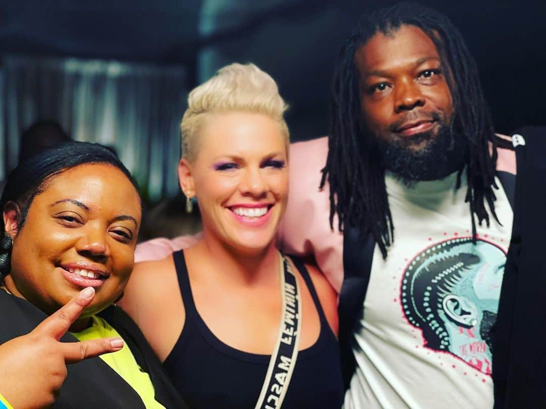 P!nk（ピンク）のインスタグラム：「Thank you Philly for riding with me til the wheels come off. These last two nights were pure magic. I’ve never felt more alchemy in my life. And backstage- best believe it was a reunion. My loves, my heart, my family. I love y’all to the ends of the earth. Thank you for taking me in, protecting me and giving me what I needed to survive- anywhere in the world. True love ❤️」