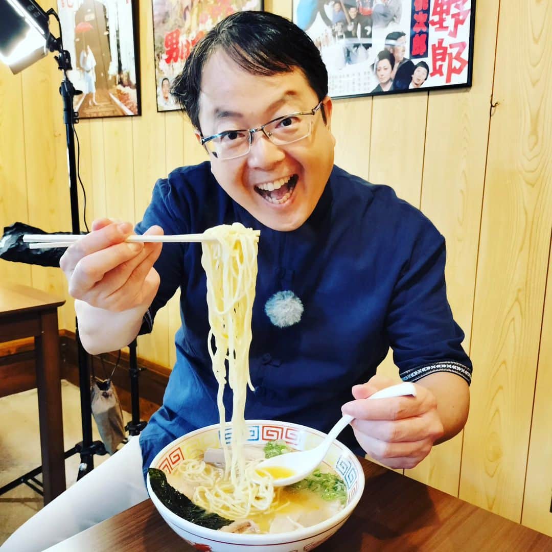 のインスタグラム：「全国1億2000万人のラーメンファンのみなさん！お待たせしました。 本日よる7時からのMRTテレビ「わけもん！」は、「わけもん推し麺クラブ！」 日向のこだわりラーメン店と、本格中華の絶品麺と出会いました！ ぜひご覧下さい!  ＃わけもん！　＃ラーメン店　＃ラーメン特集　＃中華」