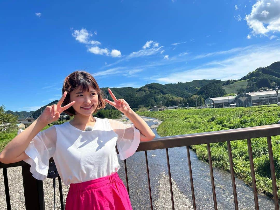 山﨑加奈さんのインスタグラム写真 - (山﨑加奈Instagram)「・ 今夜の静岡発そこ知り♨️ サウナ天国・静岡の選りすぐりサウナがたくさん登場します！🧖✨  あみちゃんと休日みたいなロケでした🥹🫶🏻 とんでもない量の汗をかいていたのでどんな画になるのかちょっと心配☺️笑 でもこれを機に本当にサウナにハマりそうです💖  このあと19時から！ 感想も明日のWASABIでお待ちしています🙌🏻 ・ #静岡発そこ知り  #sbsテレビ  #サウナ天国 #静岡サウナ  #サウナ女子 #サウナガール  #アナウンサー #山﨑加奈」9月20日 18時19分 - kana_yamazaki_sbs