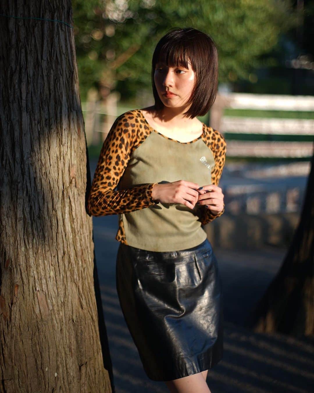 PUNK CAKEさんのインスタグラム写真 - (PUNK CAKEInstagram)「🔜 NEW ARRIVAL 🔜  こちらの オンラインショップの発売は本日 9/20(水) 20:00〜STARTです☞  ▫︎ Camouflage short jacket ▫︎ Leopard sleeve top ▫︎ Leather tight mini skirt   model / @hamu.katsu.0」9月20日 18時30分 - punk_cake