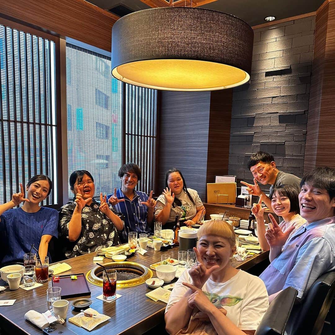 田村真子さんのインスタグラム写真 - (田村真子Instagram)「🐇  最近のラヴィットメンバー写真😊 みなさんお忙しくなかなか揃わないので月曜焼肉は奇跡🥹  #楽しい時間」9月20日 18時26分 - tamura_mako_