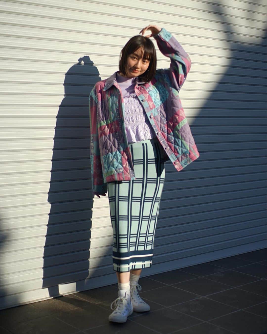 PUNK CAKEのインスタグラム：「🔜 NEW ARRIVAL 🔜  こちらの オンラインショップの発売は本日 9/20(水) 20:00〜STARTです☞  ▫︎ Quilting patchwork style jacket  ▫︎ Fake layered lavender top ▫︎ Square check tight skirt  model / @hamu.katsu.0」