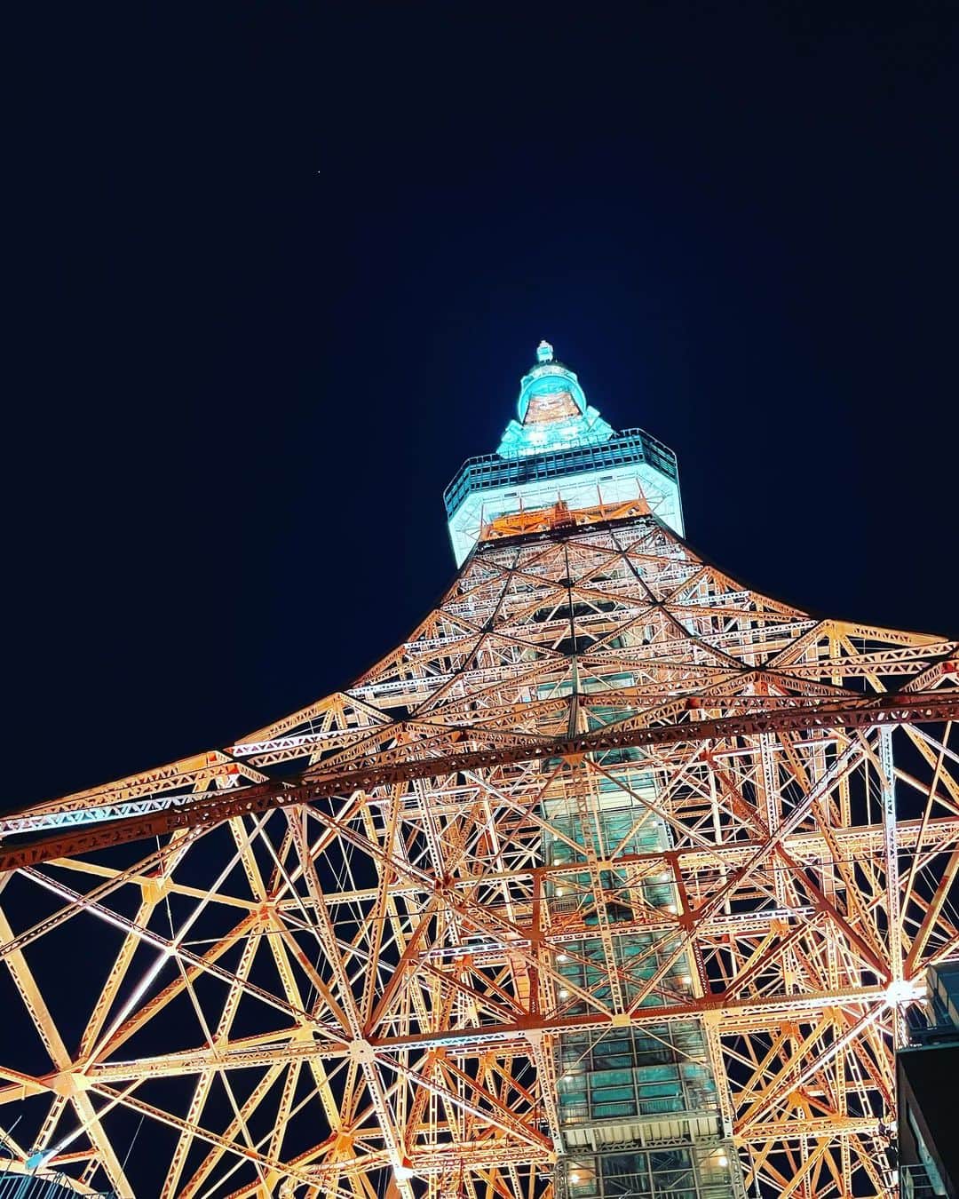 荒川静香さんのインスタグラム写真 - (荒川静香Instagram)「How many years has it been…?! Tokyo Tower 🗼 🌙」9月20日 18時35分 - shizuka_a29