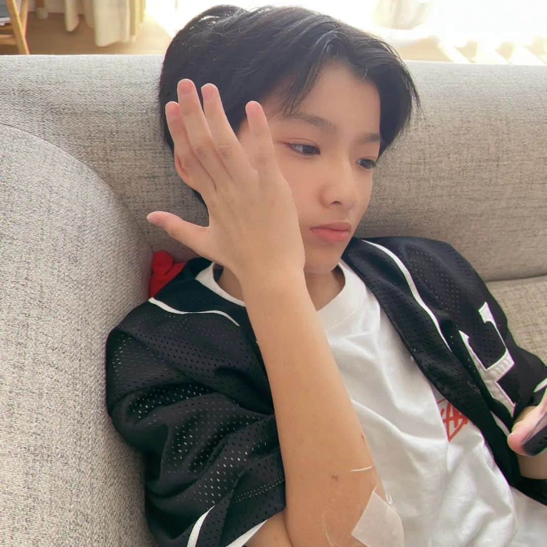 パンダのインスタグラム：「スキンケア✋⁡ #ちょんまげ小僧」