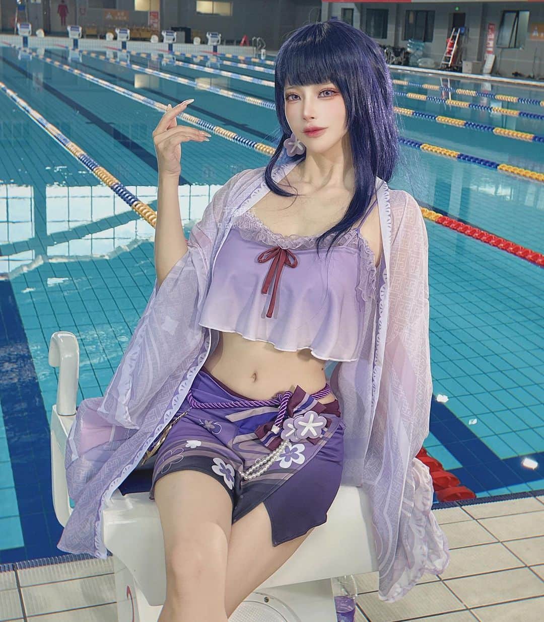 EROKOのインスタグラム：「Raiden went to pool~ 🏊‍♀️ #raidenshogun #genshin」