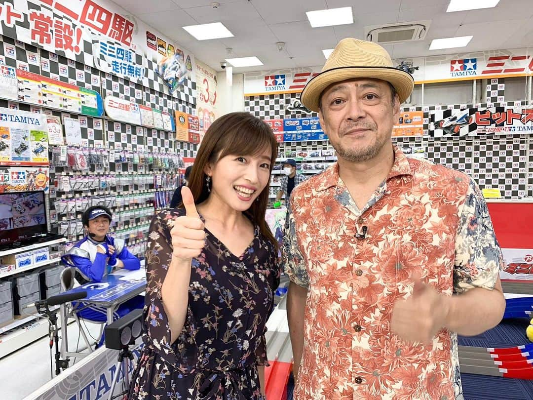 市野瀬瞳さんのインスタグラム写真 - (市野瀬瞳Instagram)「テレビ埼玉で生中継でした☺︎ ミニ四駆選手権🏎 3枚目の表情…なぜならば私たち惨敗でした。レース生放送中に謎の突然のエンジン切れ。悔しすぎるんですけど！！  #デビット伊東 さん #野口アナウンサー ありがとうございました🥰 #テレ玉 #マチコミ #ミニ四駆  #市野瀬瞳」9月20日 19時13分 - hitomi_ichinose1225