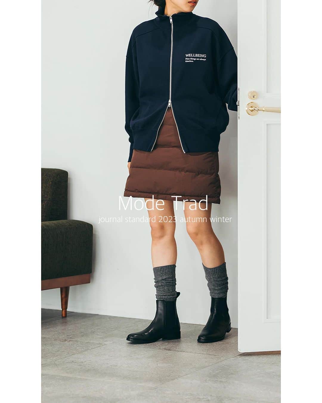 JOURNAL STANDARDのインスタグラム：「MODE TRAD  いつの時代も上品で知的な印象を醸し出してくれるトラッドスタイル。  そんなトラッドを得意とするジャーナルスタンダードが最旬スタイルをお届け。 カジュアルなのにきちんと見えるコーディネートをぜひご参考に！  ——————————  ■OPENジップスウェット ¥12,100 tax included No.23070400305030  ■NOMADIS PADDED SKIRT ¥20,900 tax included No.23060410000130  ■【CORSO ROMA 9 / コルソローマノーヴェ】サイドゴアブーツ ¥26,400 tax included No.23093410003430  ------------------------------  @baycrews  ——————————  #baycrews #baycrewsstore #journalstandardladies #journalstandard #2023autumn #autumn #ジャーナルスタンダード #レディースファッション #ベイクルーズ #大人コーデ #秋コーデ #秋物 #秋服 #大人コーデ#30代コーデ#40代コーデ#スカート#スカートコーデ#スウェット#スウェットコーデ#ジップスウェット#ブーツ#ブーツコーデ」