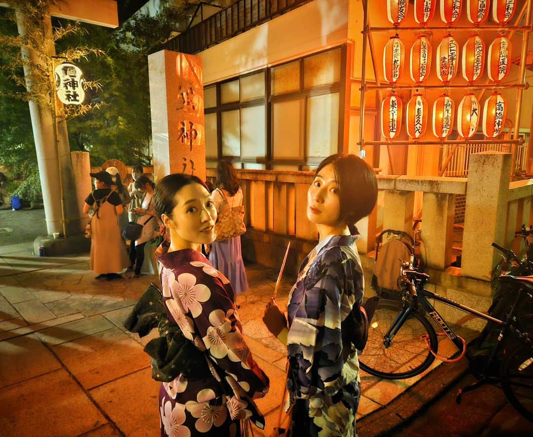 香咲蘭のインスタグラム：「先週、いつもお世話になってる親友夫婦とお祭りへ。⁡⁡ ⁡ ⁡夏終わりかけのお祭りの雰囲気が素敵だった…⁡⁡ ⁡⁡ ⁡楽しすぎた… ⁡⁡⁡ ⁡⁡ ⁡ ⁡#夏の終わり⁡⁡ ⁡#夏納め ⁡#祭り⁡ ⁡⁡⁡ ⁡⁡ ⁡thank you @mitsurukijo , @hayato.mori ⁡」