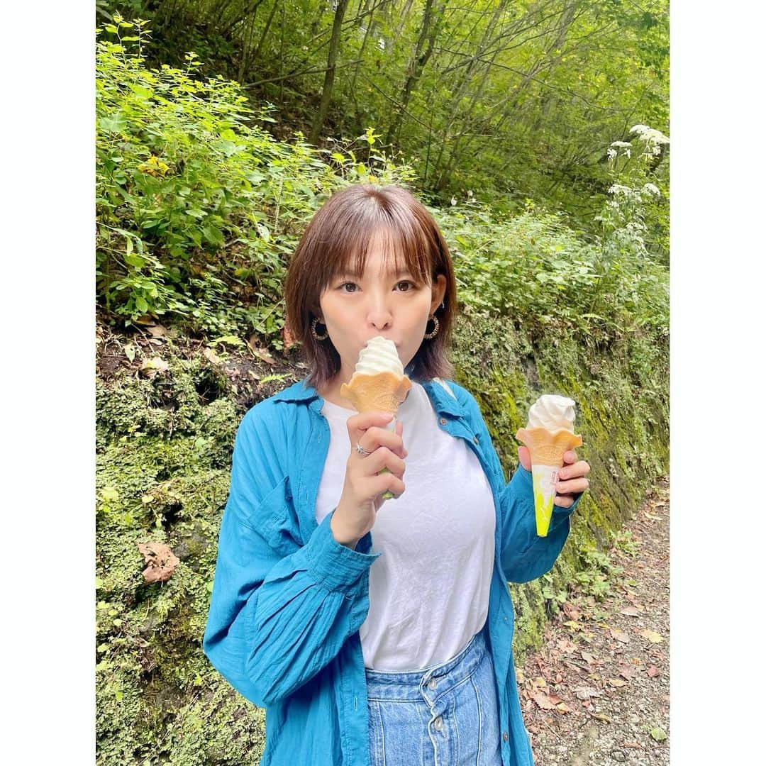 東郷祐佳さんのインスタグラム写真 - (東郷祐佳Instagram)「夏の思い出🍦 #2023 #軽井沢 #karuizawa #旧軽井沢銀座通り  #プリン専門店」9月20日 19時29分 - yuka_togo_official