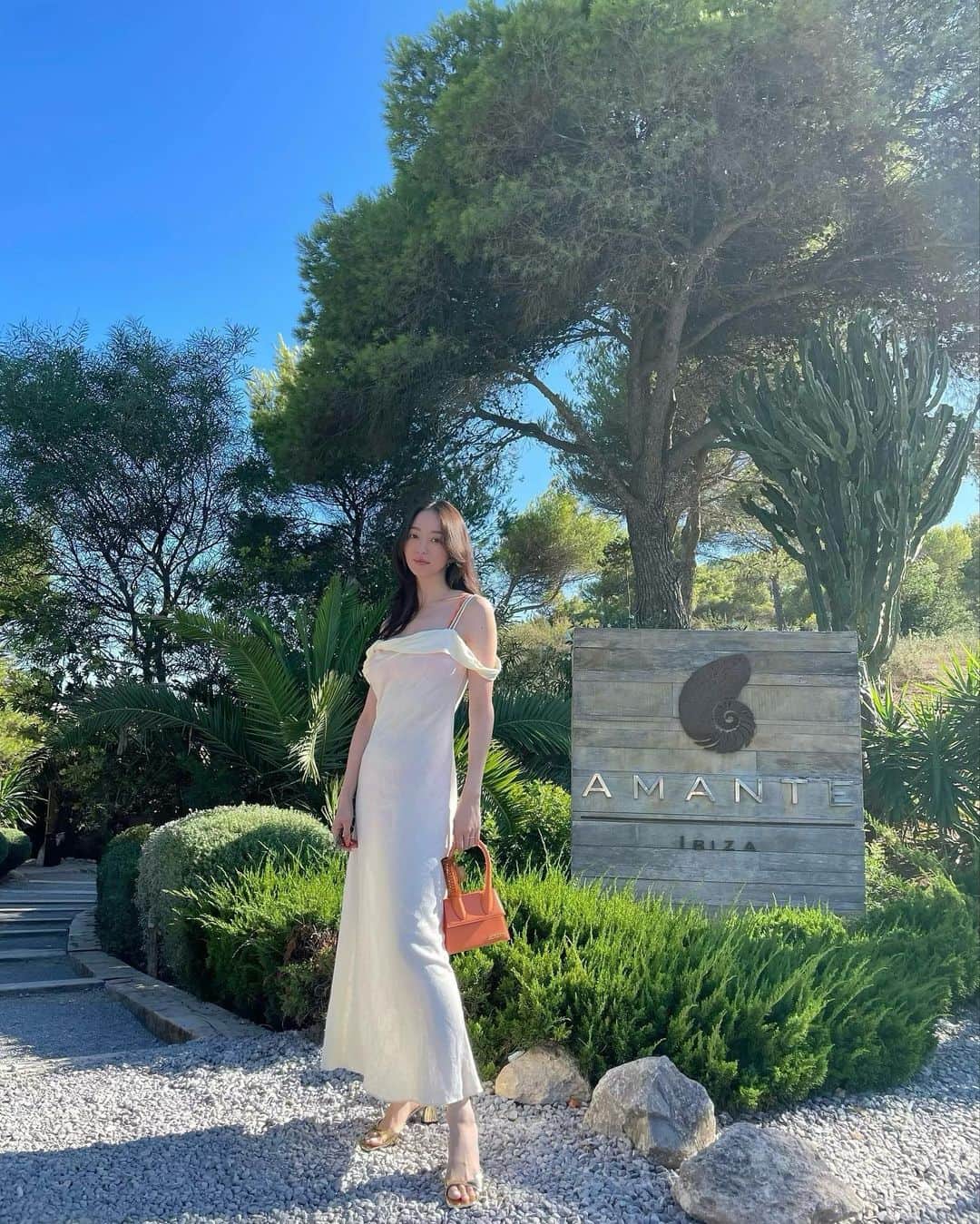 松島花さんのインスタグラム写真 - (松島花Instagram)「: 旅の思い出🇪🇸 バルセロナとイビザの写真が たくさんあるので📷 アップさせてください🥰 : #旅の記録 #✈️ #楽しかった #美味しかった #Barcelona #Ibiza」9月20日 19時37分 - hana_matsushima_official